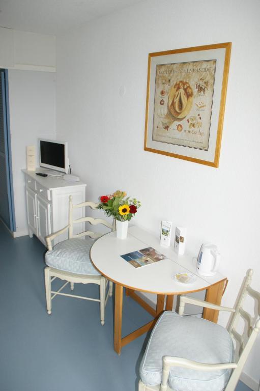 Residence Les Grands Pins Gréoux-les-Bains Kamer foto